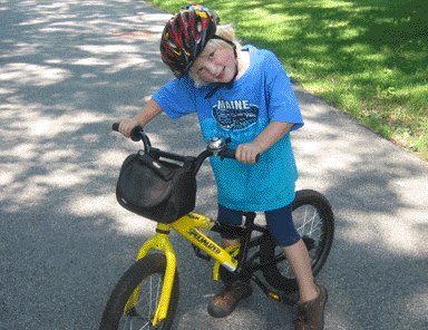 Otto learns to ride a bike